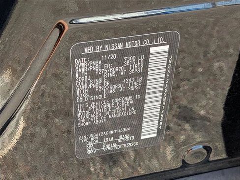 Used 2021 Nissan Armada SV w/ SV Appearance Package image 15