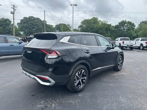 Used 2025 Kia Sportage EX FWD image 3