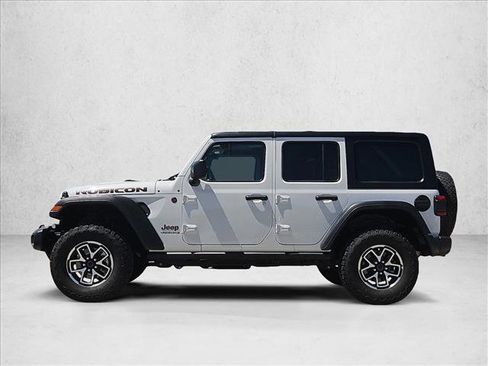 Used 2025 Jeep Wrangler Unlimited Rubicon AWD/4WD image 9