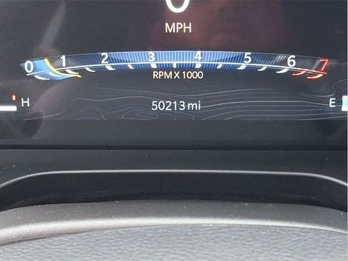 Used 2024 Jeep Grand Cherokee Limited image 19