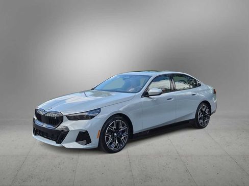 Used 2026 BMW i5 eDrive40 AWD/4WD image 4