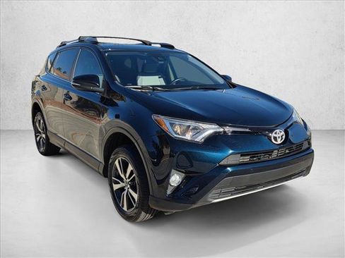 Certified 2018 Toyota RAV4 XLE image 3