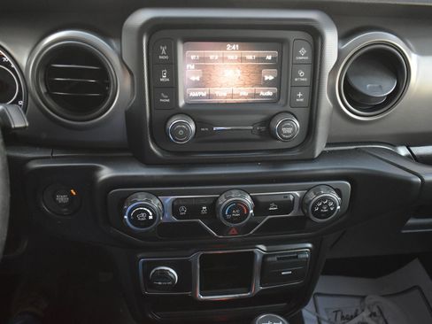 Used 2021 Jeep Wrangler Unlimited Sport image 23