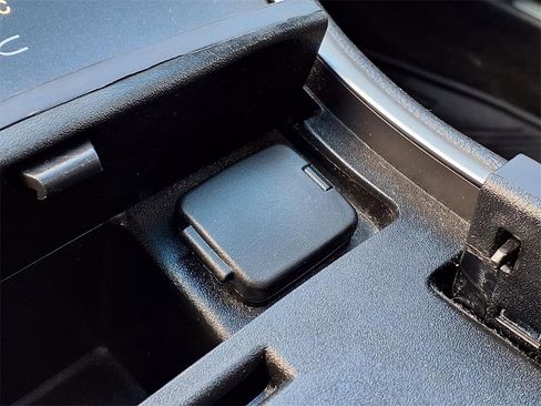 Used 2016 Lincoln MKZ AWD w/ Equipment Group 300A Reserve image 21