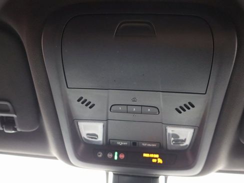 Used 2022 Chevrolet Blazer RS image 15