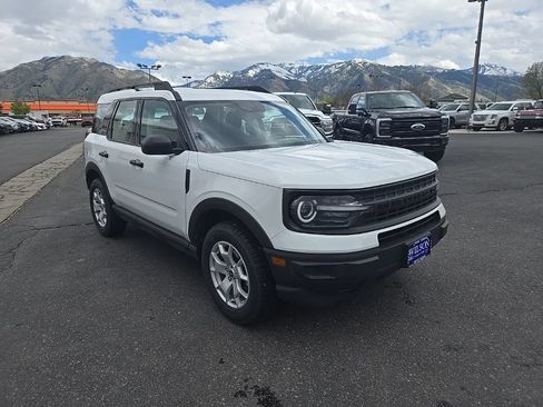 Used 2023 Ford Bronco Sport AWD/4WD image 3