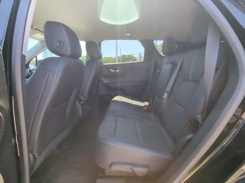 Used 2023 Chevrolet Blazer LT w/ Sound & Technology Package FWD image 10