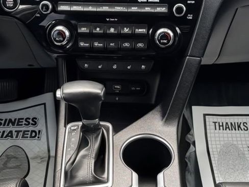 Used 2020 Kia Sportage EX w/ Option Group 15 AWD/4WD image 17