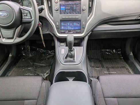 Certified 2025 Subaru Outback AWD/4WD image 18
