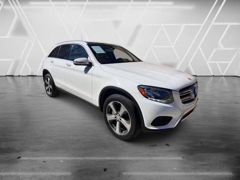 Used 2017 Mercedes-Benz GLC 300 w/ Premium 1 Package image 4