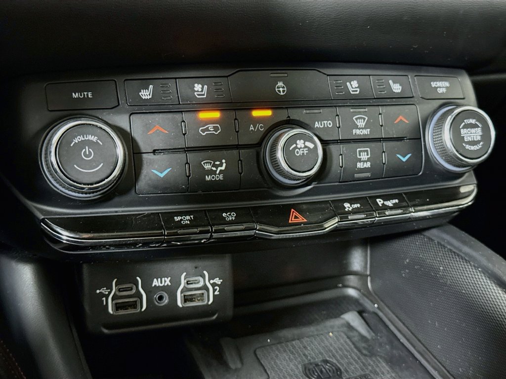 Used 2023 Dodge Durango R/T AWD/4WD image 10