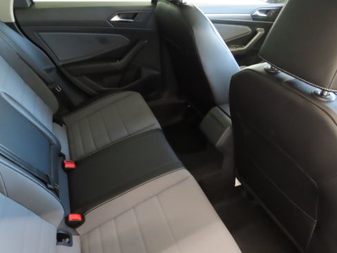New 2026 Volkswagen Jetta SE FWD image 24