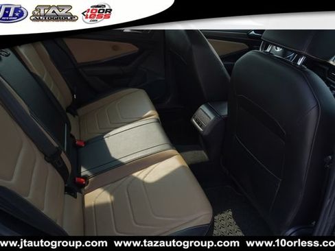 Used 2021 Volkswagen Jetta SEL Premium FWD image 19