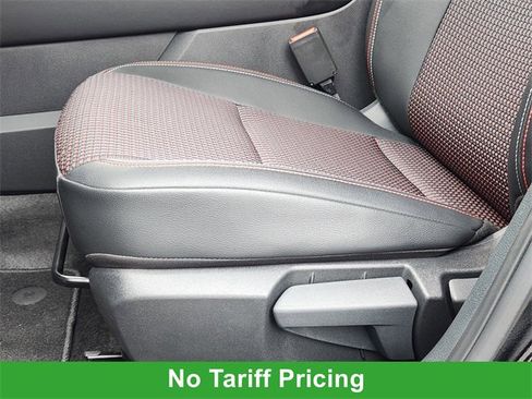 Certified 2025 Nissan Kicks SR w/ Illumination Package image 23