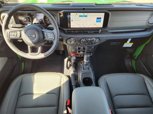 New 2025 Jeep Gladiator Mojave image 23