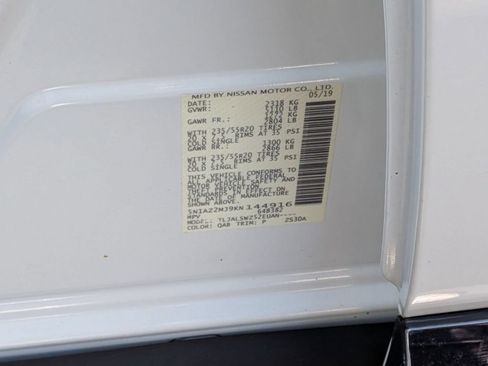 Used 2019 Nissan Murano Platinum w/ Cargo Package FWD image 31