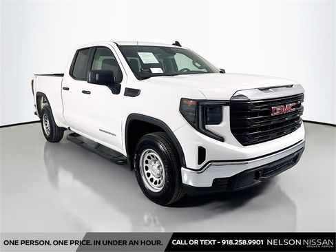 Used 2024 GMC Sierra 1500 Pro w/ Pro Value Package image 3