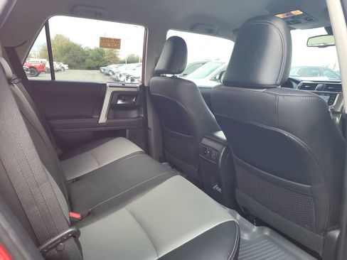 Used 2022 Toyota 4Runner SR5 Premium AWD/4WD image 27
