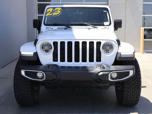Used 2023 Jeep Gladiator Sport AWD/4WD image 5
