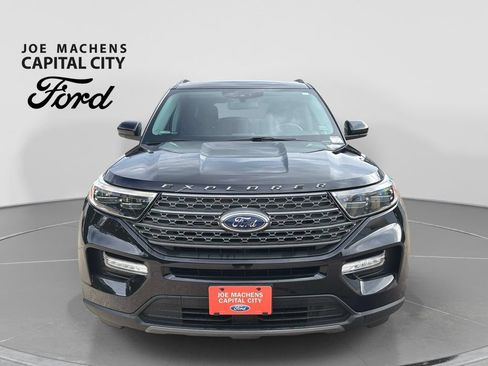 Used 2022 Ford Explorer XLT w/ Equipment Group 202A AWD/4WD image 10