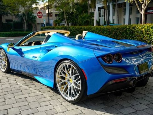 Used 2021 Ferrari F8 Tributo Convertible image 34