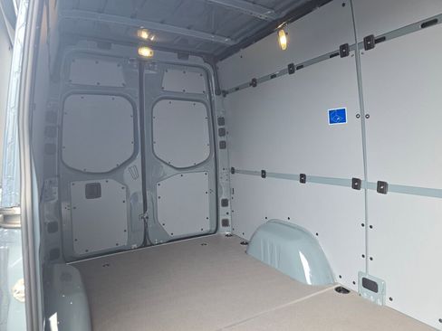 New 2025 Mercedes-Benz Sprinter 2500 image 14