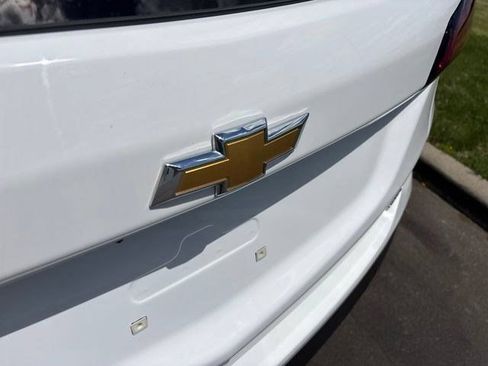 Used 2023 Chevrolet Equinox LS w/ LS Convenience Package AWD/4WD image 42