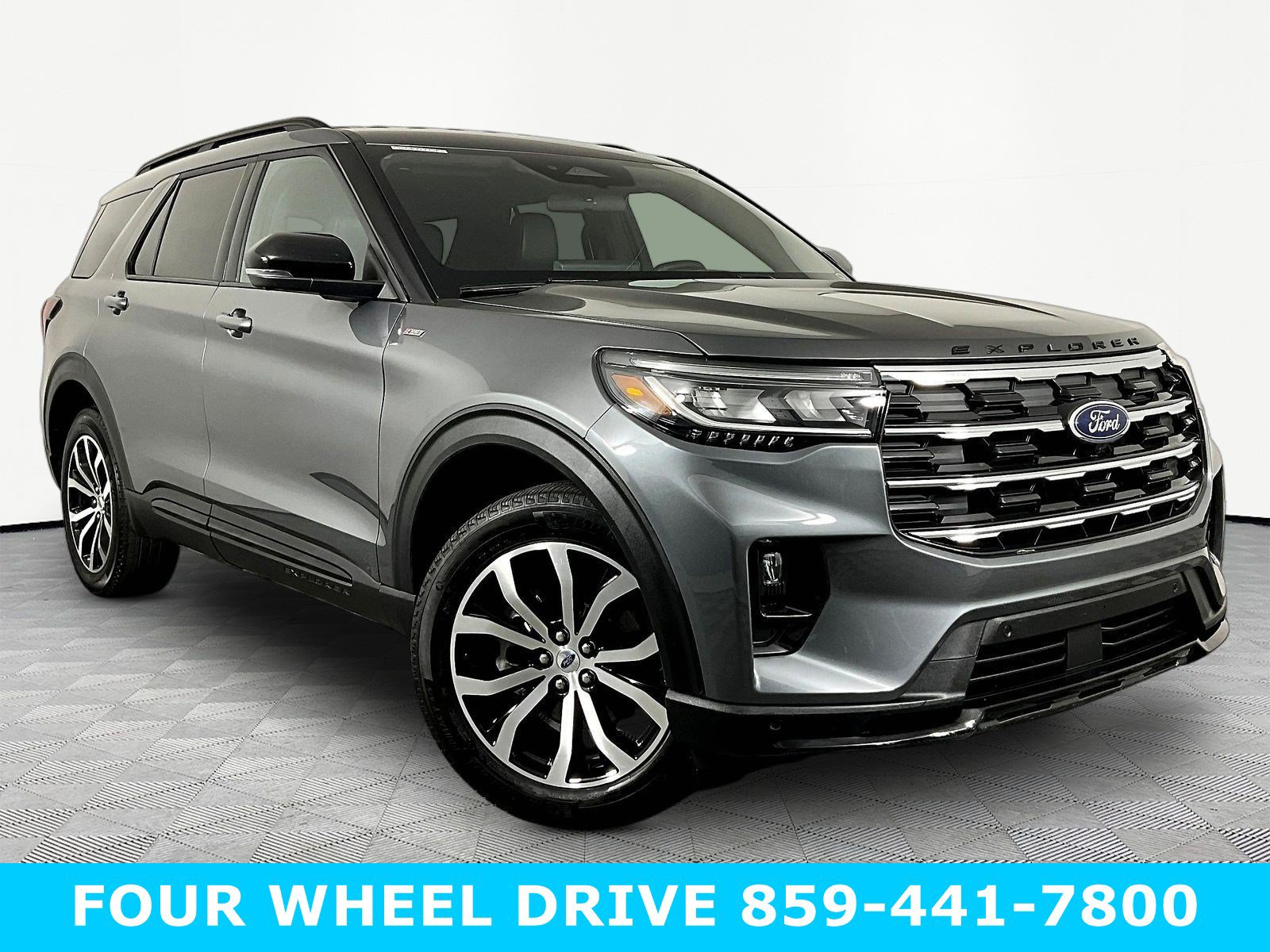 Used 2025 Ford Explorer ST-Line AWD/4WD image 3