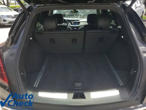 Certified 2024 Cadillac XT5 Premium Luxury w/ Technology Package FWD image 10