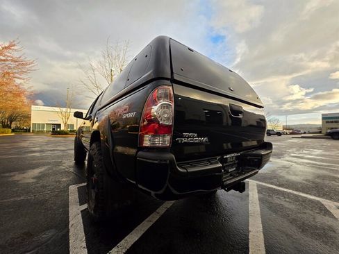 Used 2010 Toyota Tacoma 4x4 Double Cab image 12