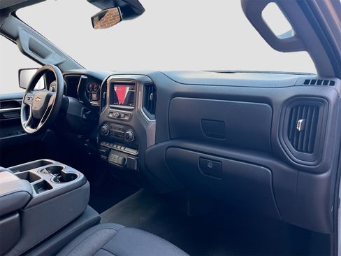 Used 2024 Chevrolet Silverado 1500 Custom image 26