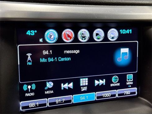 Used 2018 GMC Acadia SLT image 16