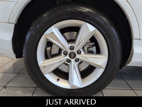 Used 2023 Audi Q7 3.0T Premium image 9