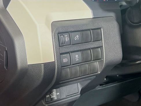 Used 2024 Toyota Tacoma TRD Sport RWD image 12