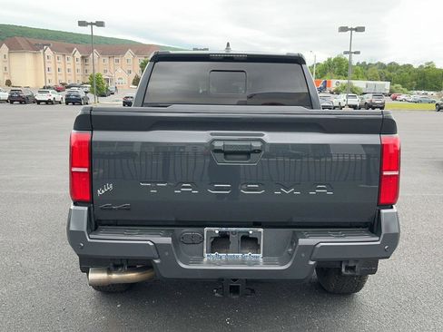 Certified 2024 Toyota Tacoma TRD Off-Road w/ TRD Off Road Upgrade Package AWD/4WD image 14