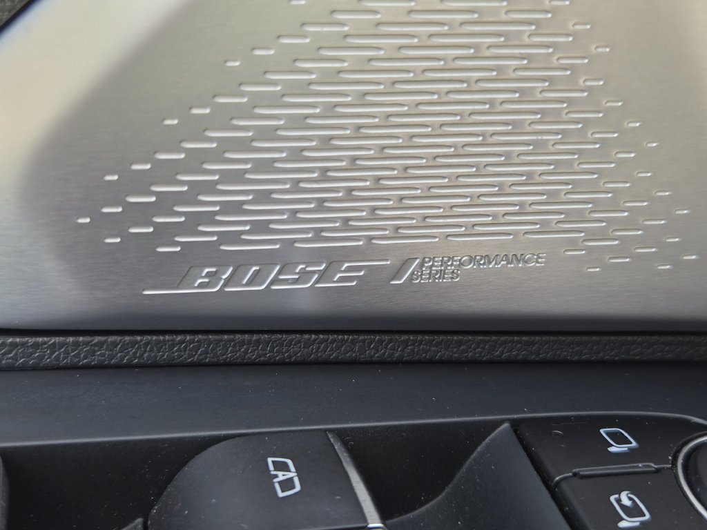 Used 2024 GMC Acadia Denali w/ Super Cruise Package FWD image 29