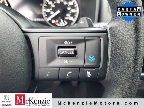 Used 2024 Nissan Rogue SV AWD/4WD image 12