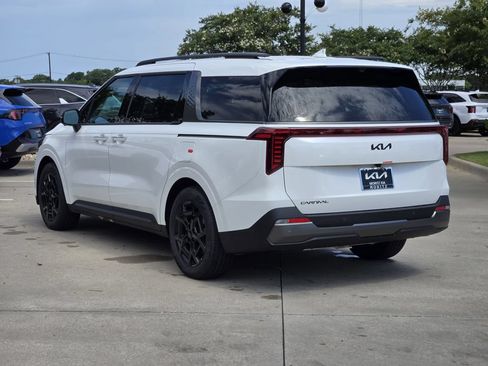 New 2026 Kia Carnival SX Prestige FWD image 3