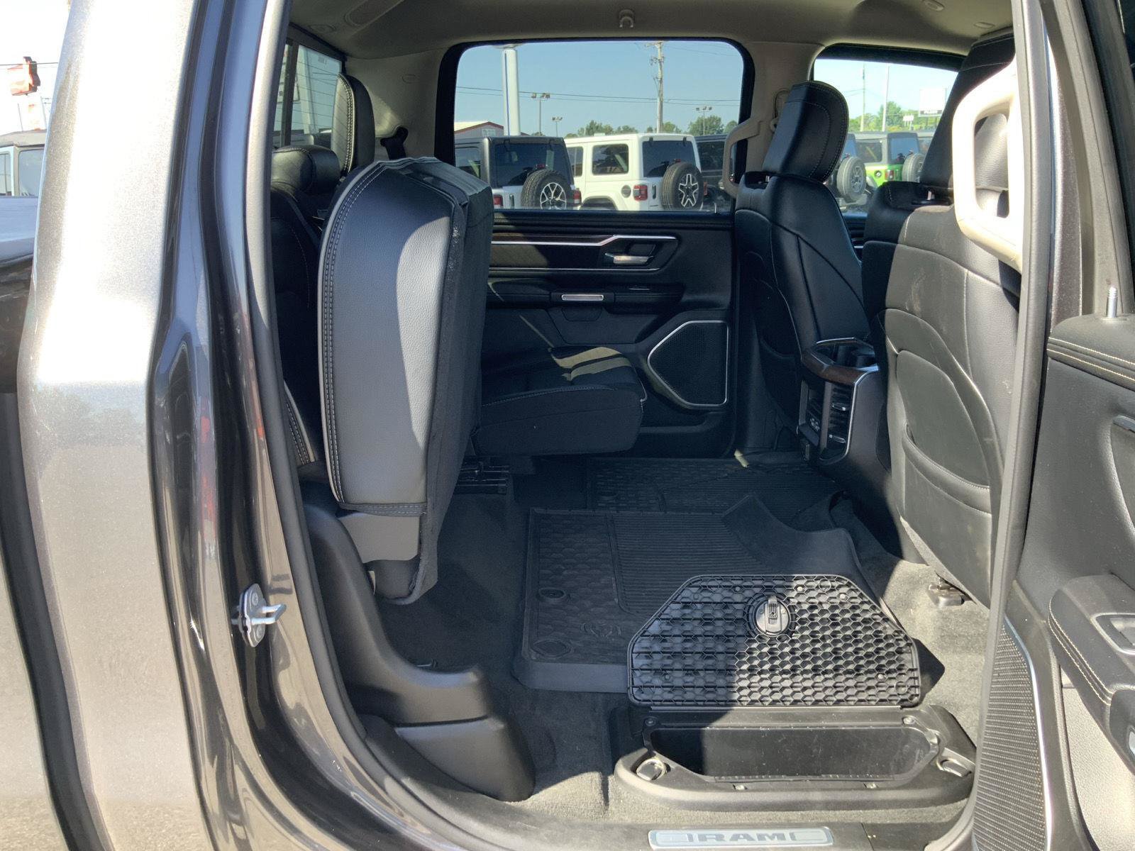 Used 2022 RAM 1500 Laramie AWD/4WD image 60