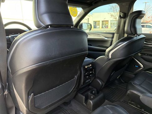 Used 2021 Jeep Grand Cherokee L Overland w/ Luxury Tech Group IV image 22