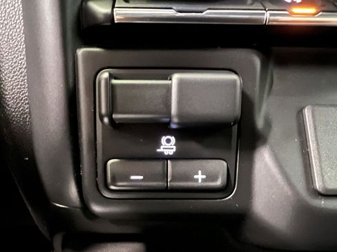 Used 2020 Chevrolet Silverado 1500 RST w/ All-Star Edition image 22