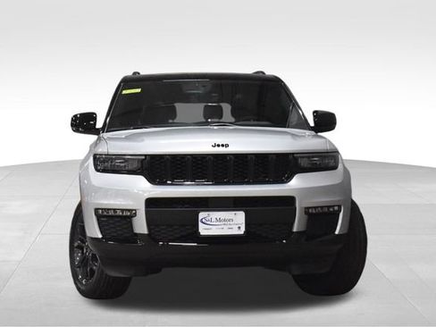 New 2025 Jeep Grand Cherokee L Limited w/ Trailer Tow Package image 5