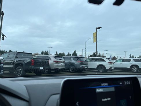 Used 2025 Nissan Sentra SV image 17