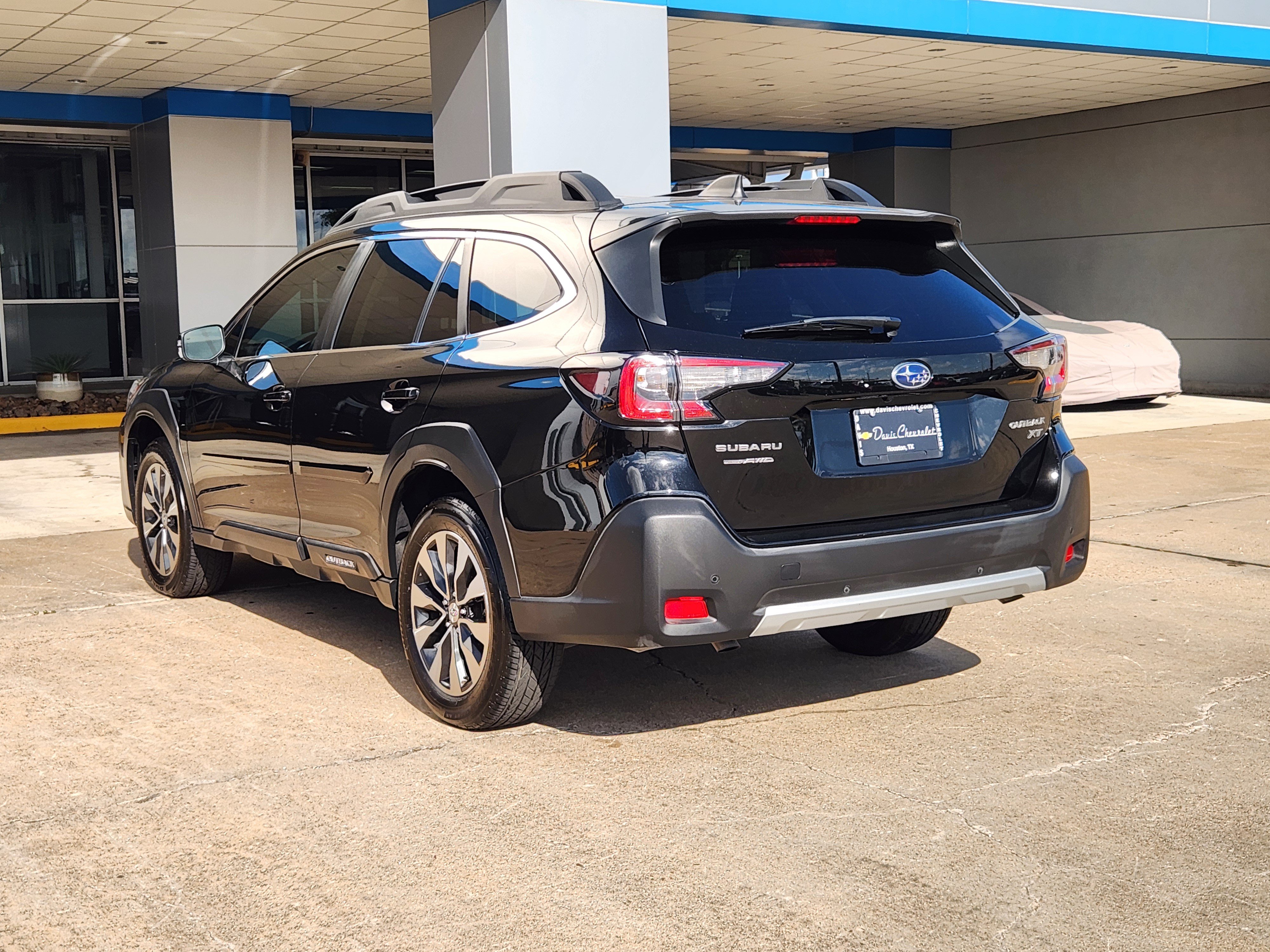 Used 2024 Subaru Outback Limited XT AWD/4WD image 8