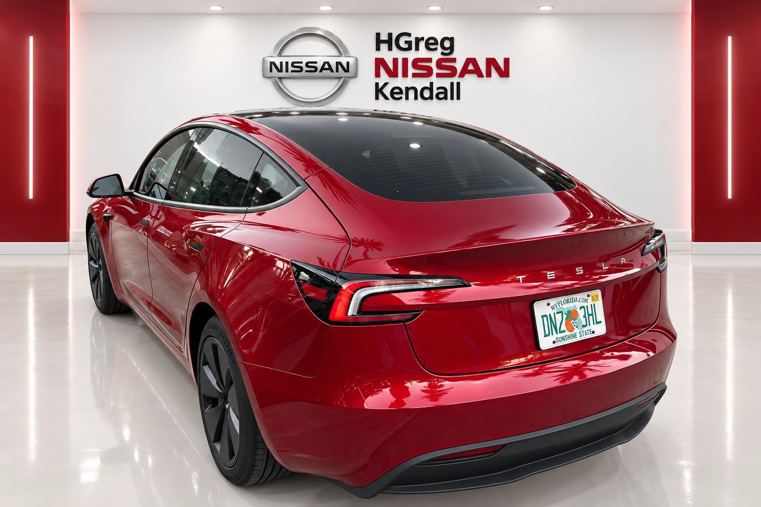 Used 2025 Tesla Model 3 Long Range RWD image 2