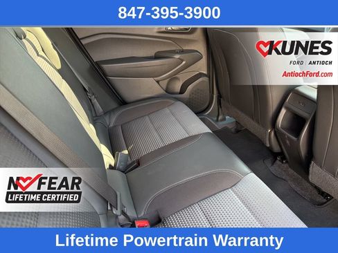 Used 2025 Chevrolet Trax LT FWD image 10