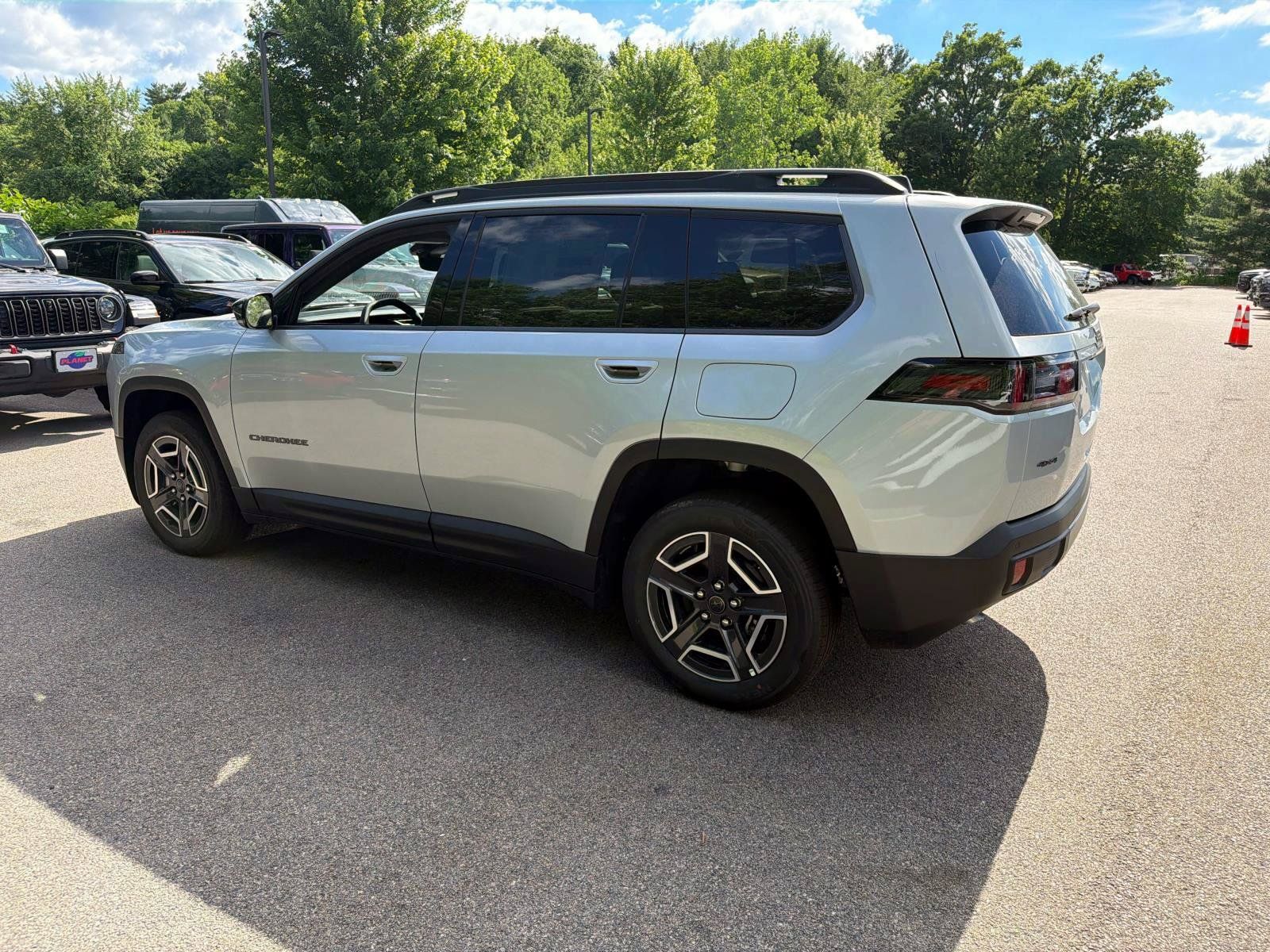 New 2026 Jeep Cherokee Limited AWD/4WD image 3