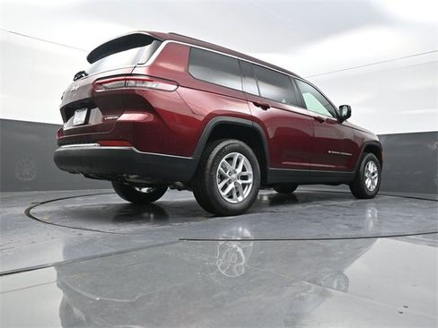 New 2025 Jeep Grand Cherokee L Laredo image 23