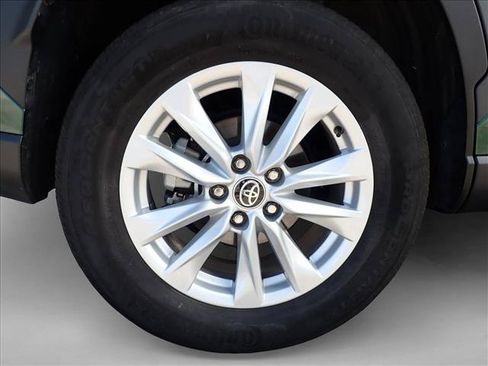 Used 2023 Toyota Corolla Cross LE w/ Moonroof Package AWD/4WD image 7