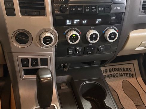 Used 2008 Toyota Sequoia SR5 image 27